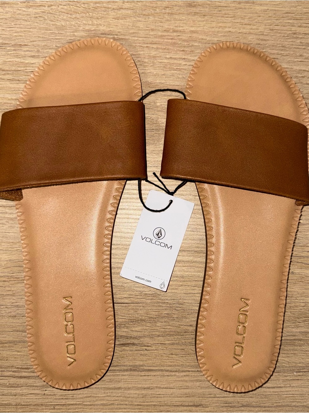 NWT VOLCOM Women's Brown and Tan Slide Sandals. Size 9.